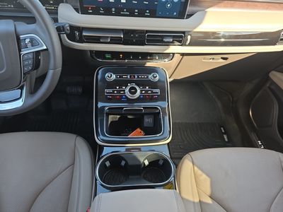 2022 Lincoln Nautilus - Photo 13