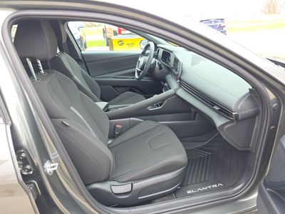 2026 Hyundai Elantra — photo 15 view