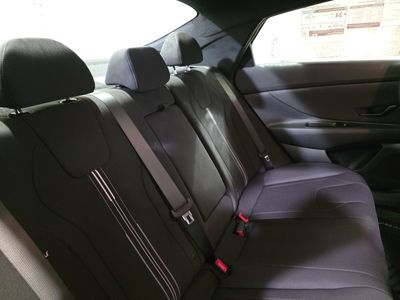 2026 Hyundai Elantra — photo 14 view