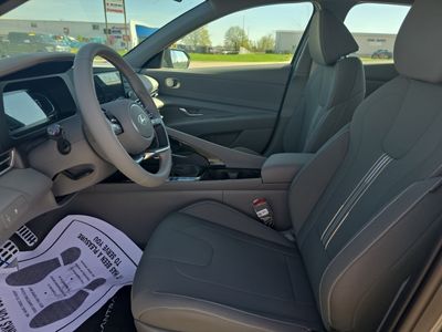 2026 Hyundai Elantra - Photo 9