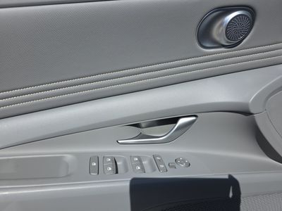 2026 Hyundai Elantra - Photo 20