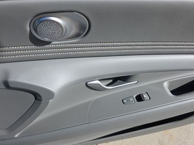 2026 Hyundai Elantra - Photo 21
