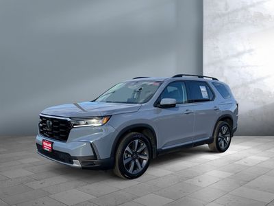 2025 Honda Pilot - Photo 1