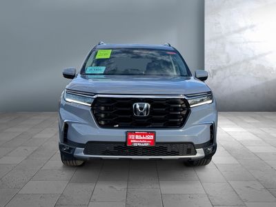 2025 Honda Pilot - Photo 2