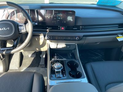 2026 Kia Carnival Hybrid - Photo 13