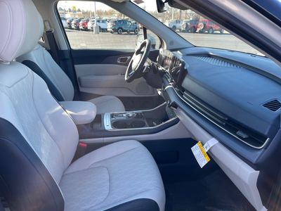 2026 Kia Carnival Hybrid - Photo 15