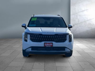 2026 Kia Carnival Hybrid — side profile view