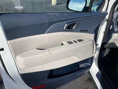 2026 Kia Carnival Hybrid — photo 20 view