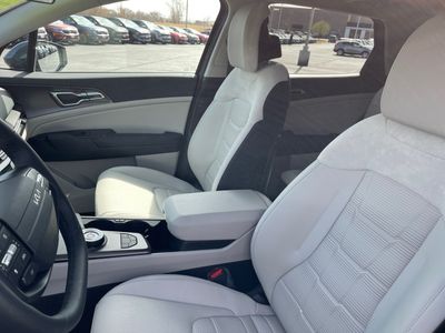 2026 Kia Sportage Hybrid - Photo 9