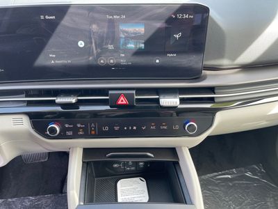2026 Kia Sportage Hybrid - Photo 11