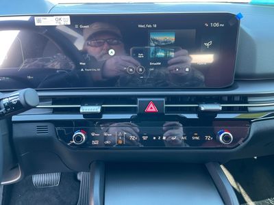 2026 Kia Sportage Hybrid — photo 11 view