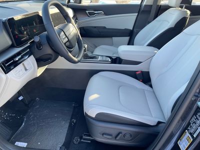2026 Kia Sportage — photo 9 view
