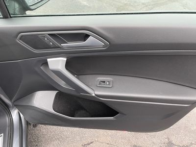 2020 Volkswagen Tiguan - Photo 21