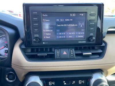 2021 Toyota RAV4 - Photo 11