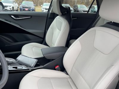 2026 Kia Niro - Photo 9