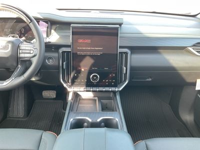 2026 GMC Acadia — photo 13 view