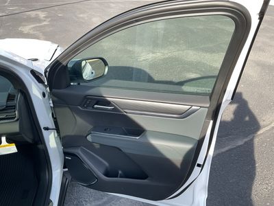 2026 GMC Acadia — photo 21 view