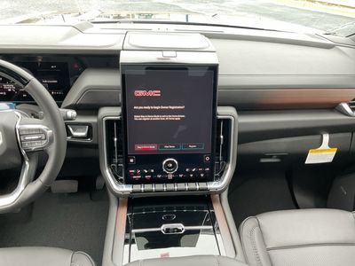 2026 GMC Yukon - Photo 13
