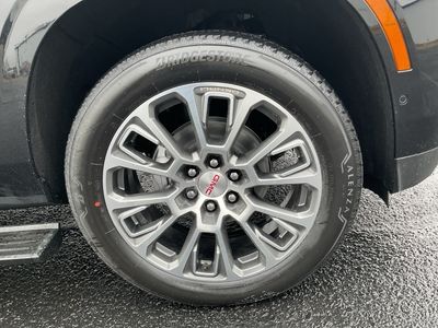 2026 GMC Yukon - Photo 16
