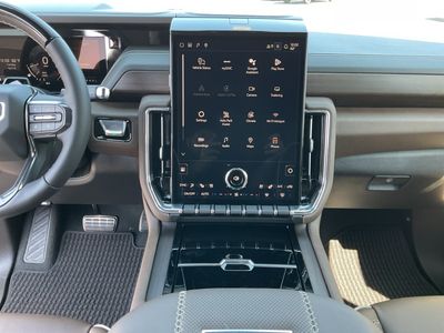 2026 GMC Yukon - Photo 13