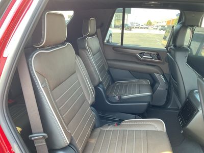 2026 GMC Yukon - Photo 18