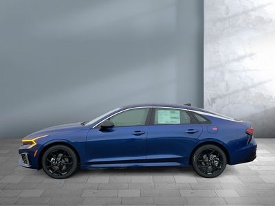 2026 Kia K5 - Photo 3