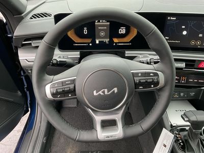 2026 Kia K5 - Photo 19