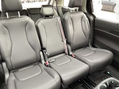 2026 Kia Carnival - Photo 14
