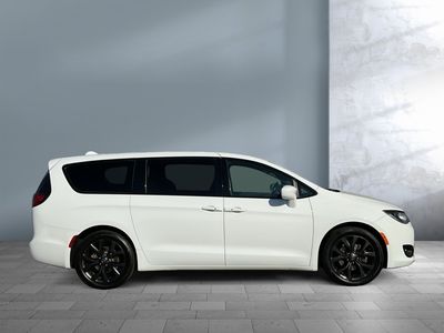 2019 Chrysler Pacifica - Photo 7