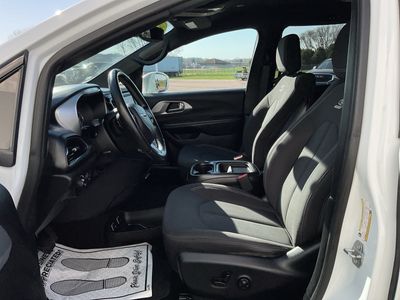 2019 Chrysler Pacifica - Photo 9