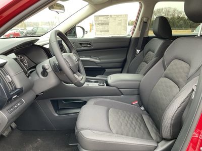 2026 Nissan Pathfinder - Photo 9