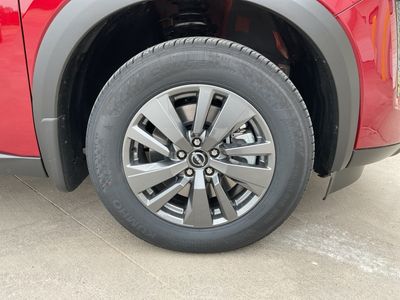 2026 Nissan Pathfinder - Photo 16