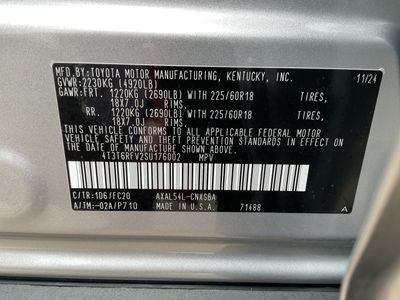 2025 Toyota RAV4 - Photo 25