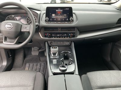 2026 Nissan Rogue - Photo 13