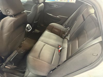2024 Chevrolet Malibu - Photo 12