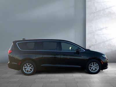 2024 Chrysler Pacifica - Photo 7
