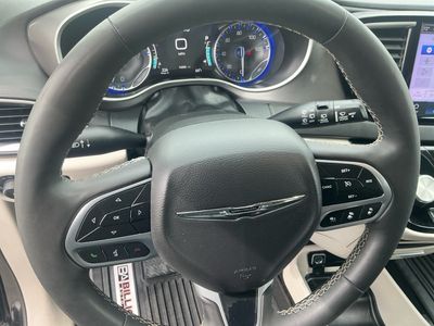 2024 Chrysler Pacifica - Photo 13