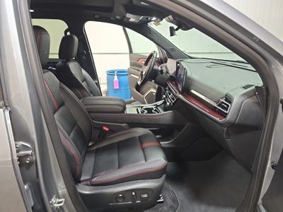 2025 Chevrolet Traverse - Photo 14