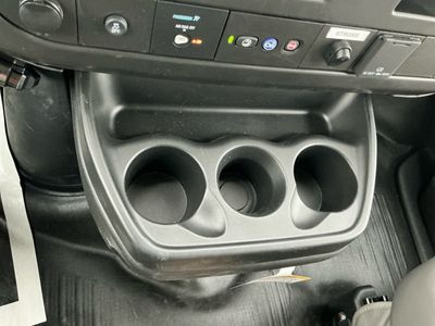 2025 Chevrolet Express Commercial Cutaway - Photo 6