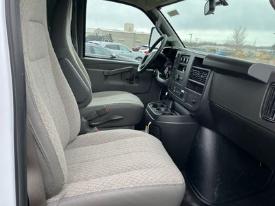 2025 Chevrolet Express Commercial Cutaway - Photo 10