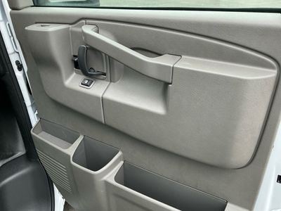 2025 Chevrolet Express Commercial Cutaway - Photo 8