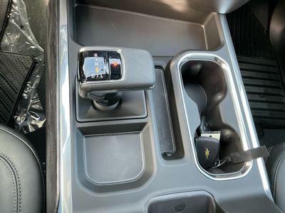 2026 Chevrolet Silverado 1500 - Photo 13