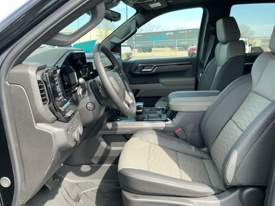 2026 Chevrolet Silverado 1500 — photo 10 view