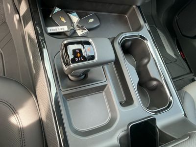 2026 Chevrolet Silverado 1500 — photo 13 view
