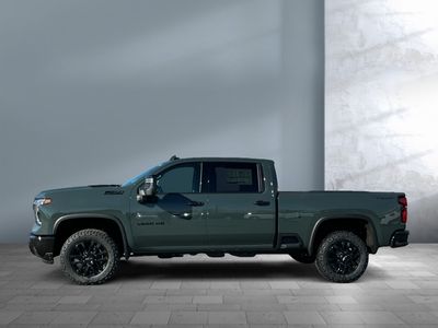 2026 Chevrolet Silverado 3500HD - Photo 3