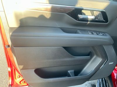 2026 Chevrolet Tahoe - Photo 16