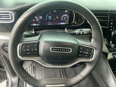 2022 Jeep Wagoneer - Photo 13