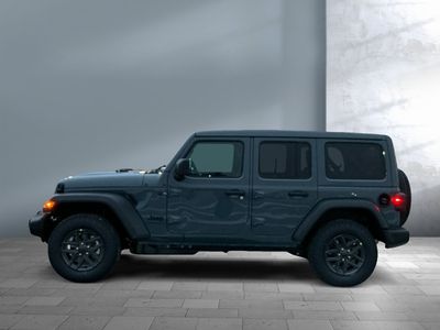 2026 Jeep Wrangler - Photo 3