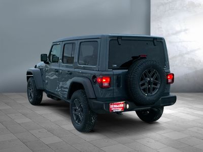 2026 Jeep Wrangler - Photo 4