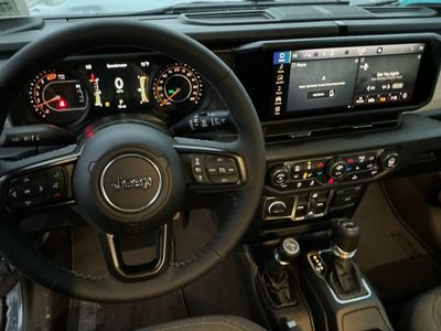 2026 Jeep Wrangler - Photo 15
